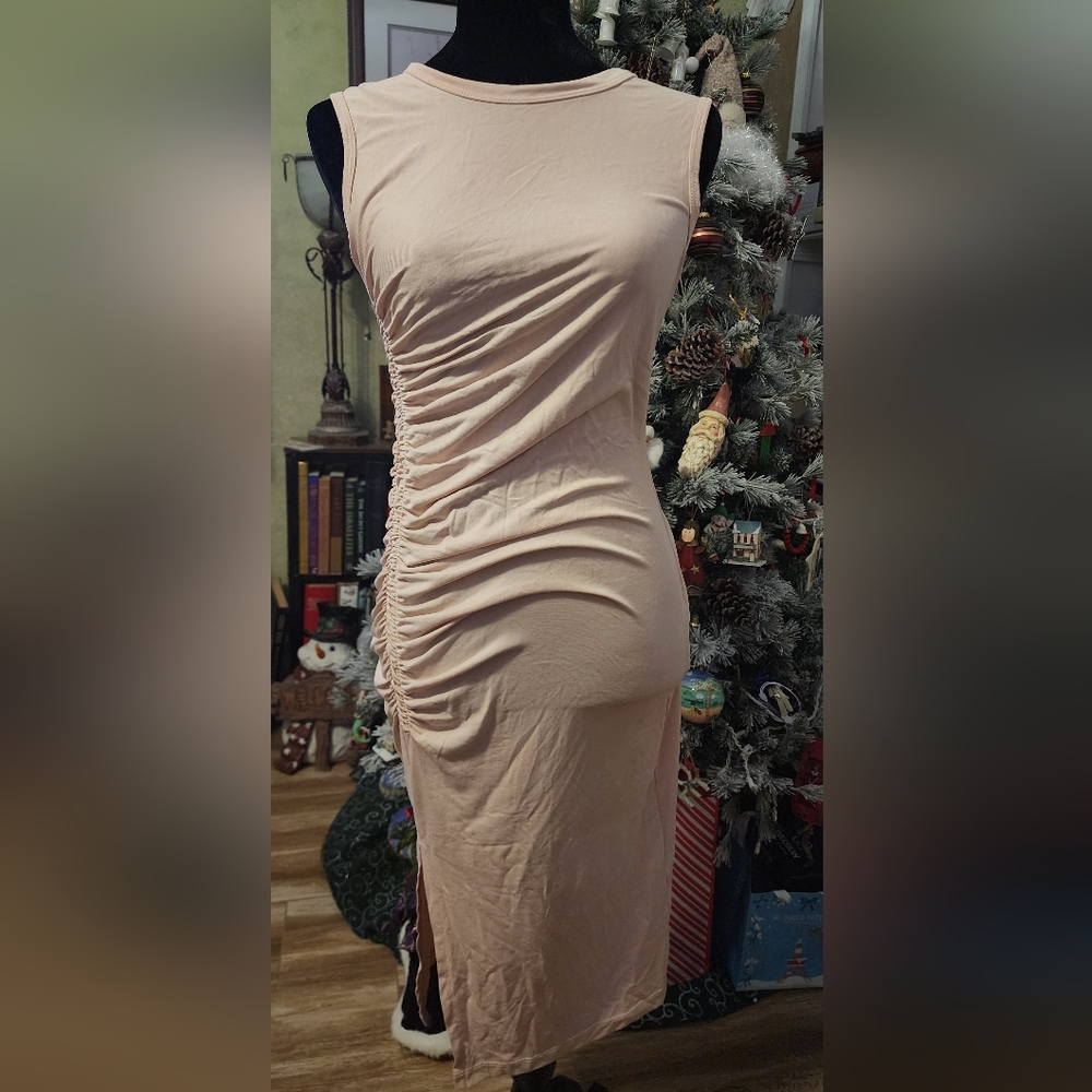 Chico Mystic Los Angeles Sleeveless Ruched Midi Dress With Slit- Cream, Size S